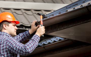gutter repair Willoughby Hills, Lincolnshire